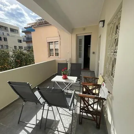 Апартаменти Efi's House *