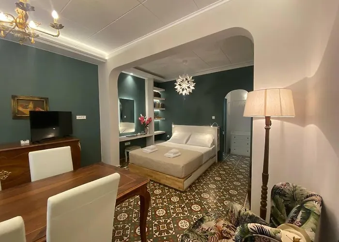 Efi's House アパート ハニア