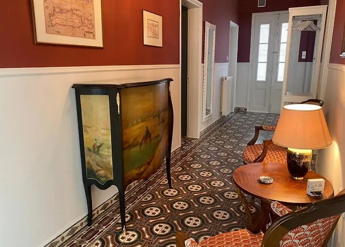 Efi's House ハニア