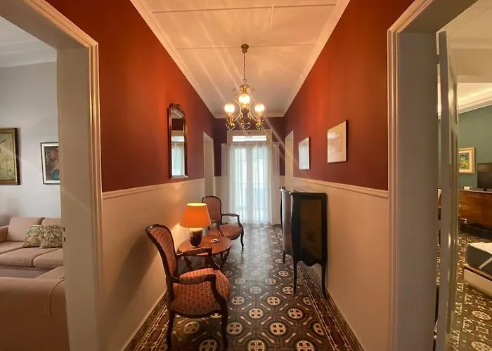 Efi's House * ハニア