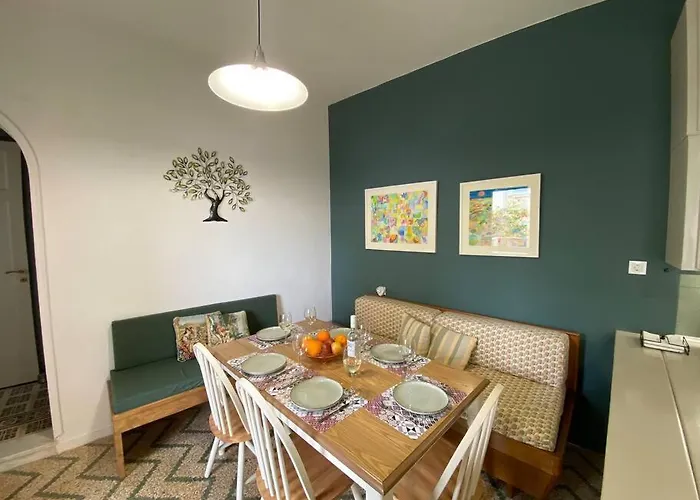 アパート Efi's House *